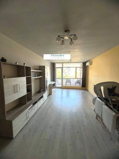 Kira - Apartman olarak Mladejki halm,  Plovdiv