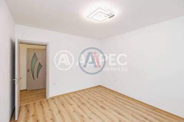 Vânzare - Apartament în Pogrebi,  Varna