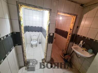 Vânzare - Magazin/Birou/Salon de frumusețe/Restaurant/Cabinet de stomatologie în Center,  Ruse