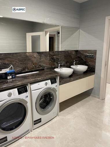 Închiriere - Apartament în Ideal City Center,  Pleven