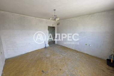 Vânzare - Apartament în Hale,  Iambol
