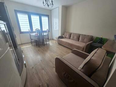 Miete - Wohnung in Slaweykow,  Burgas