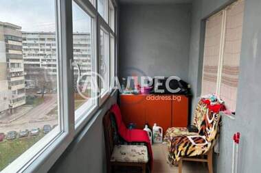 Vânzare - Apartament în Avtogara,  Varna