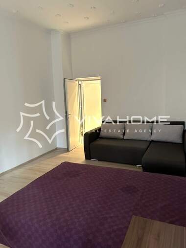 For sale - Apartment in Kolhozen pazar,  Varna
