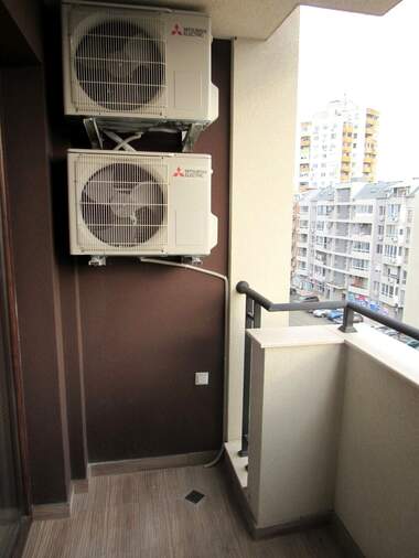 Închiriere - Apartament în Izgrev,  Burgas