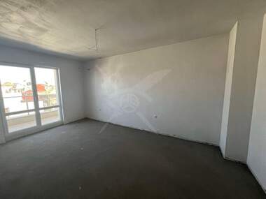 For sale - Apartment in Kiuchuk Parij,  Plovdiv