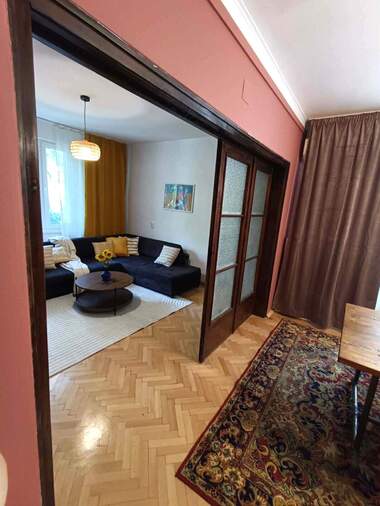 Închiriere - Casă în Hadji Dimităr,  Sofia