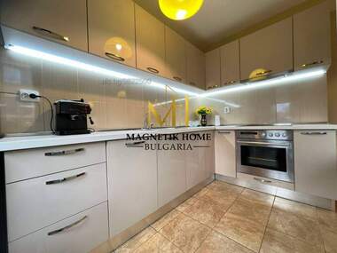 For rent - Apartment in Vazrajdane,  Burgas