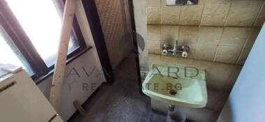 For sale - Floor of a house in Kiuchuk Parij,  Plovdiv