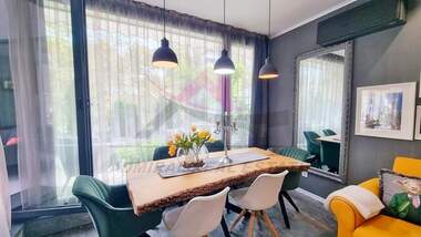 Închiriere - Apartament în Ceaîka,  Varna