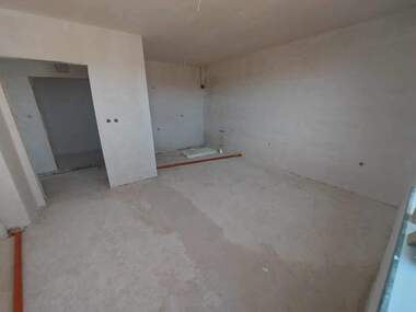 Verkauf - Wohnung in Zentar,  Targowishte