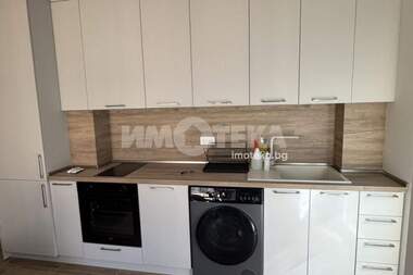 For sale - Apartment in Mladejki halm,  Plovdiv