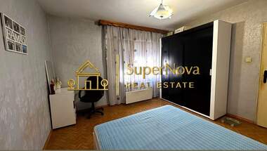 Vânzare - Apartament în Mladejki hălm,  Haskovo
