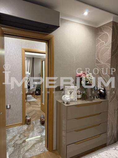 Închiriere - Apartament în Ceaîka,  Varna