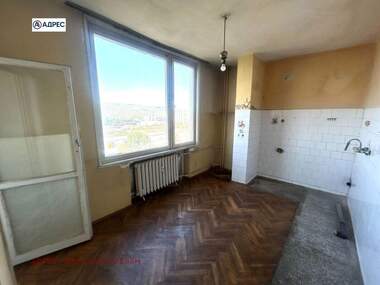 For sale - Apartment in Centar,  Vraca