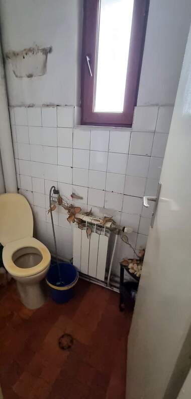 Vânzare - Etaj din casă în Dobrovski,  Razgrad