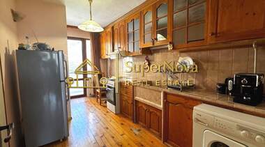 Vânzare - Apartament în Mladejki hălm,  Haskovo