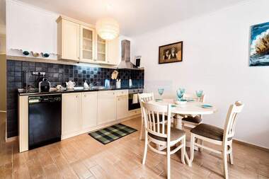 Продажба - Апартамент в Черноморец,  Бургас
