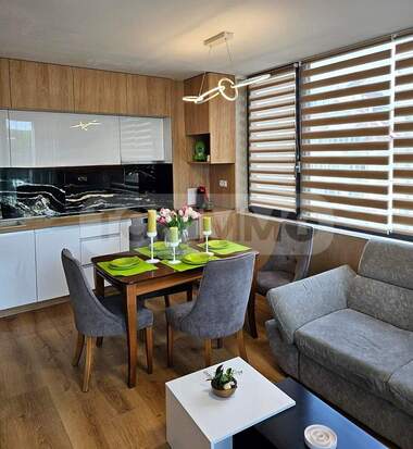 Închiriere - Apartament în Vinița,  Varna