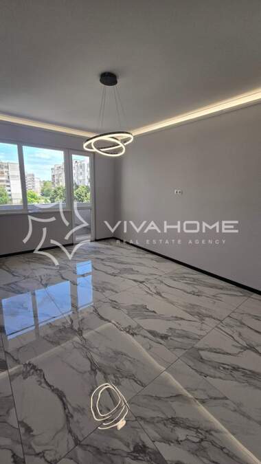 For sale - Apartment in Vazrajdane 2,  Varna