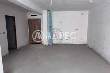 Vânzare - Apartament în Liulin-țentăr,  Sofia
