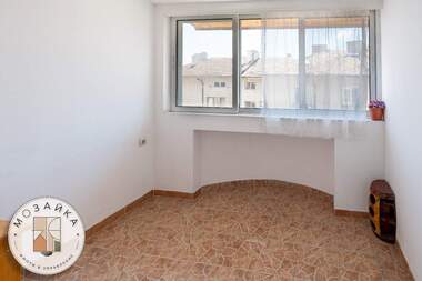 For sale - Apartment in Vazrajdane,  Burgas