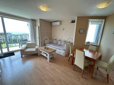 Vânzare - Apartament în Elenite,  Burgas