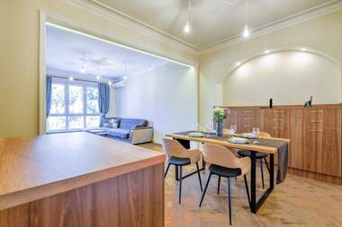 Kira - Apartman olarak Oborishte,  Sofia