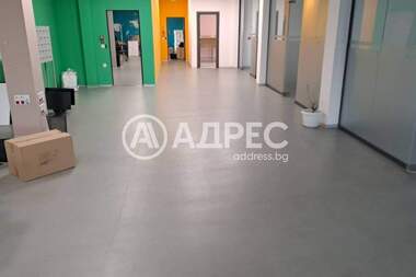 Ενοίκιο - Γραφείο σε Център,  Пловдив