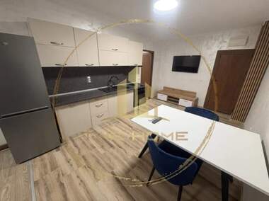 Miete - Wohnung in Briz,  Warna