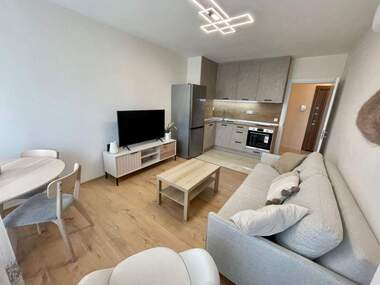 Verkauf - Wohnung in Center,  Sovia
