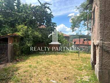 For sale - House in Center,  Pernik