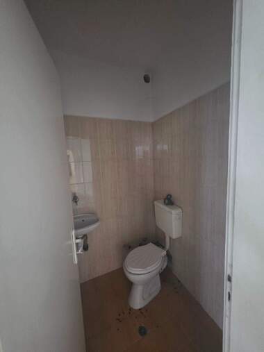 Vânzare - Birou/Magazin/Depozit/Salon de frumusețe/Cabinet de stomatologie în Țentăr,  Haskovo