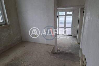 For sale - Apartment in Sportna zala,  Varna