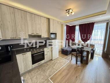 Închiriere - Apartament în Center,  Varna