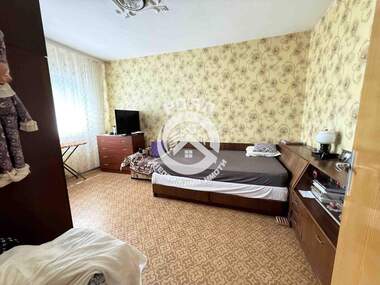 For sale - Apartment in Kiuchuk Parij,  Plovdiv