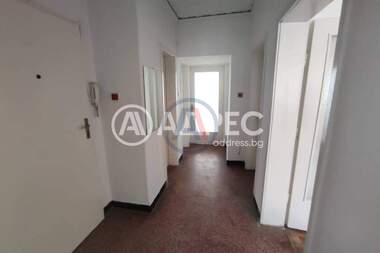 Vânzare - Apartament în Grand Mol,  Varna