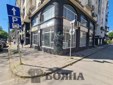 Vânzare - Magazin/Birou/Salon de frumusețe/Restaurant/Cabinet de stomatologie în Center,  Ruse