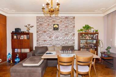 Продажба - Апартамент в Куршун чешма,  Шумен