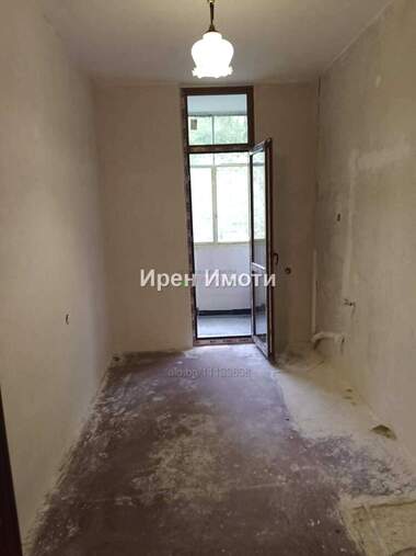 Vânzare - Apartament în Diana,  Iambol