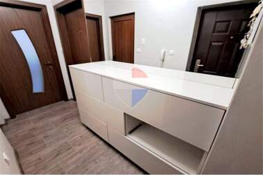 Kira - Apartman olarak Vazrajdane 3,  Varna