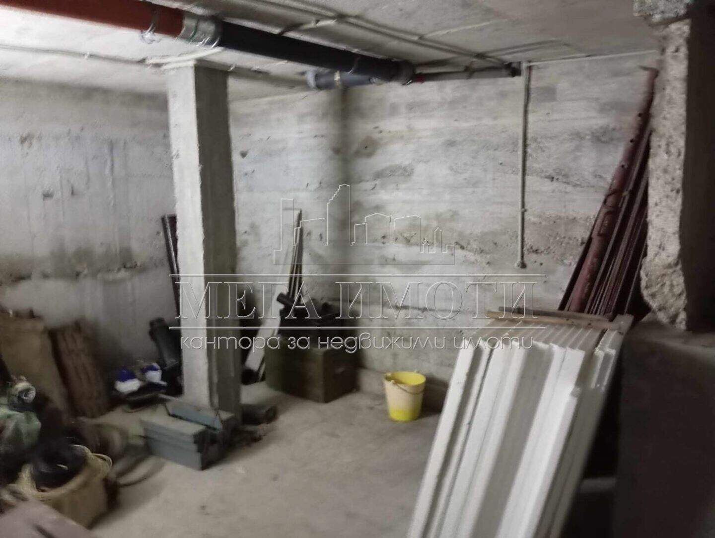 Floor of a house in Center, Sliven – photo 5