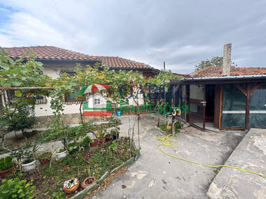 For sale - House in Prosenik,  Burgas