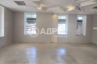 Ενοίκιο - Κατάστημα σε Център,  Варна