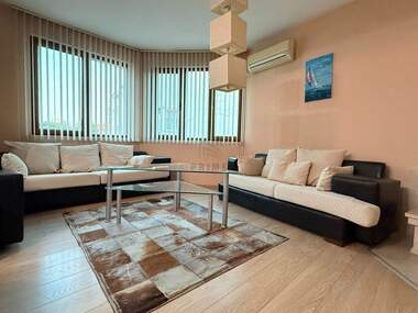 Închiriere - Apartament în Bratia Miladinovi,  Burgas