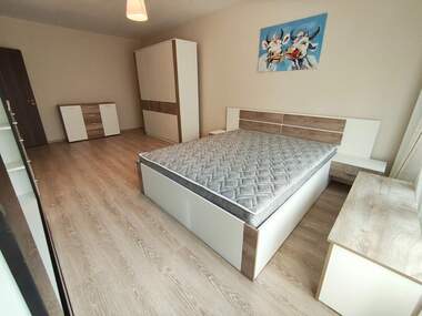 Închiriere - Apartament în Slaveîkov,  Burgas