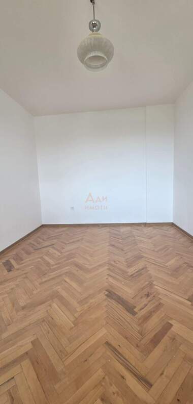 Verkauf - Wohnung in Karlowo,  Plowdiw
