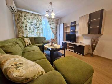 Închiriere - Apartament în Lazur,  Burgas