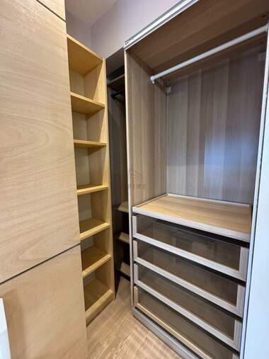 Miete - Wohnung in Wazrajdane,  Burgas