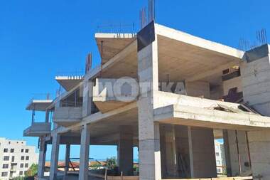 Vânzare - Apartament în Alen mak,  Varna